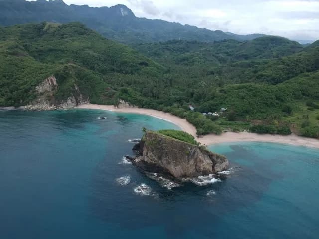The Great Cabo de Flores: Trans-Flores Adventure