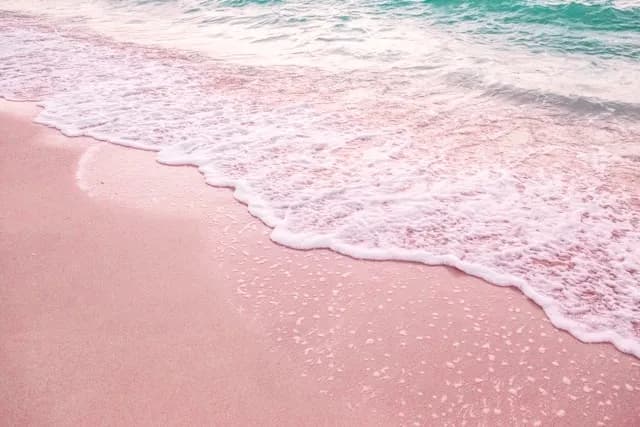 Playa Rosa (Pink Beach)